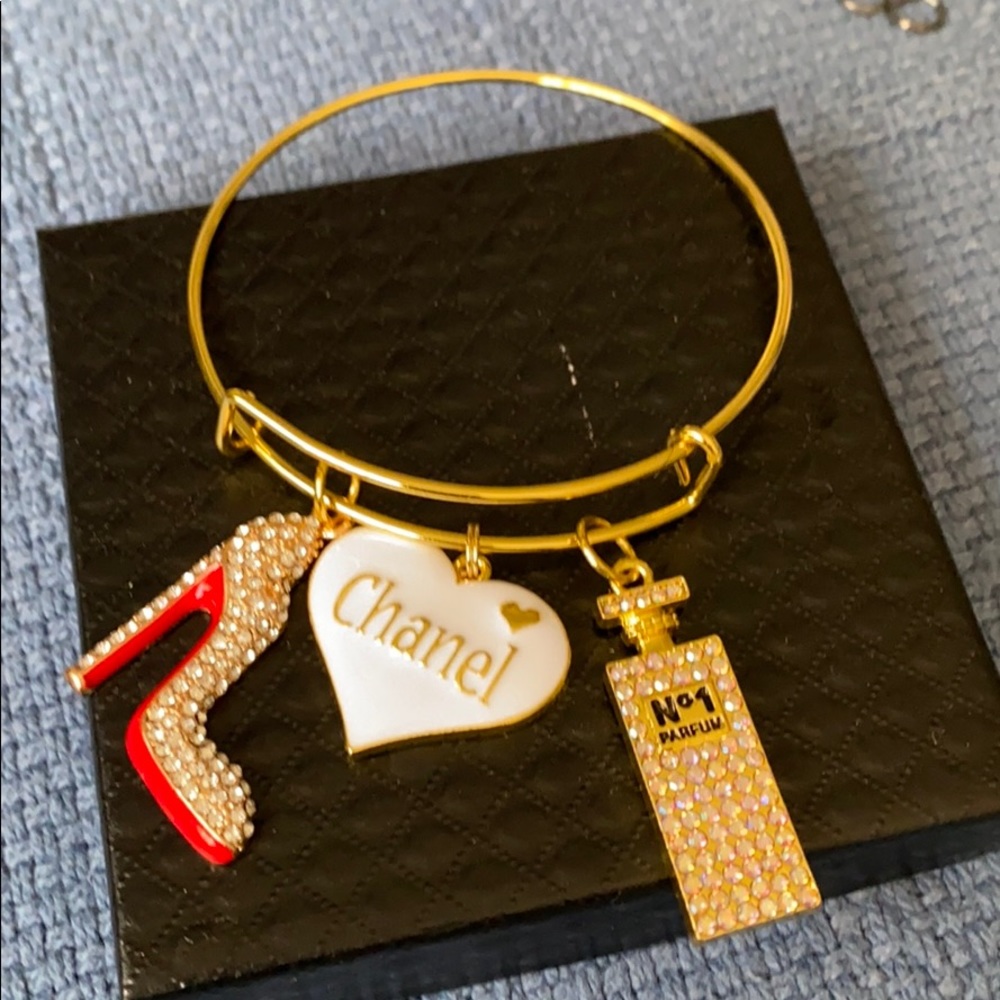 Gold plated bangle